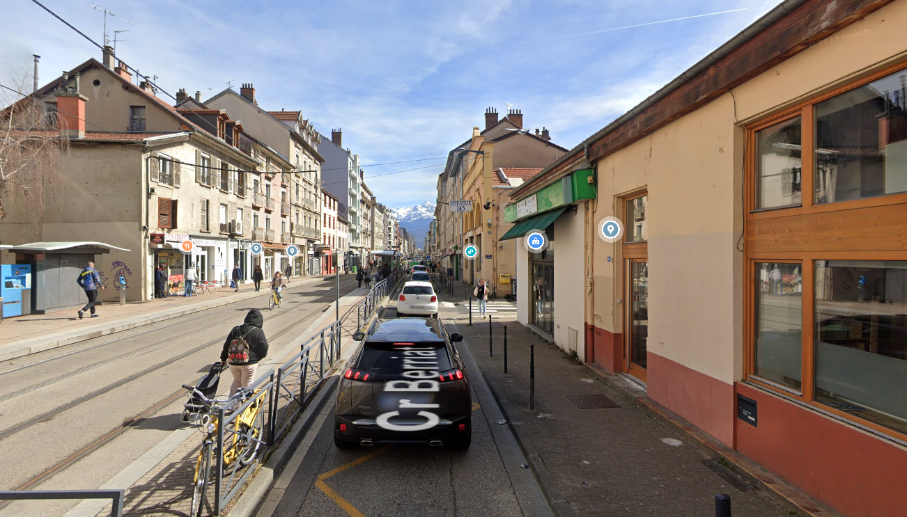  Grenoble : Des tirs d’arme à feu sur un “night-shop”